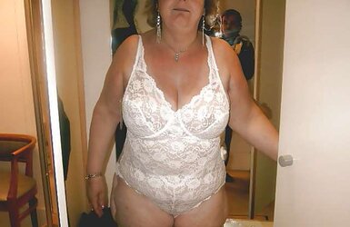 Hooter-Slings, Undies, Girdles, Tights, Tights