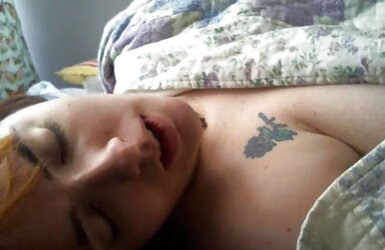 Kitten - Webchat 16 - Bare lying turns to rubbing
