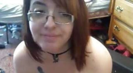 Kitten - Webchat 16 - Bare lying turns to rubbing