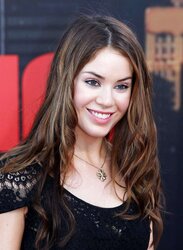 Roxanne Mckee