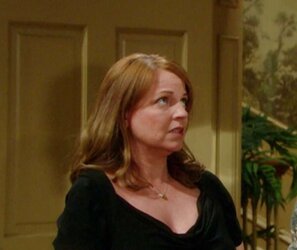 Tricia Cast - Nina Webster
