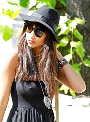 Jameela Jamil British Paki Celeb Tart Asian