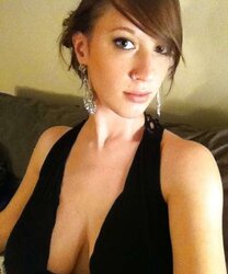 Peekandplay, an extreme fledgling with 32GG titties