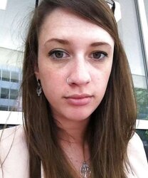 Peekandplay, an extreme fledgling with 32GG titties
