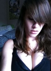Peekandplay, an extreme fledgling with 32GG titties
