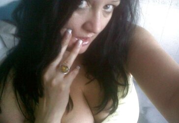 Selfshot Mom with immense bobs and lovely gash
