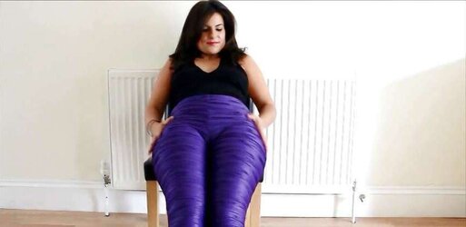 GINORMOUS BUM DAMSEL SPANDEX RUBBER LEGGINGS BOOTY HEFTY BUTT SCREENS