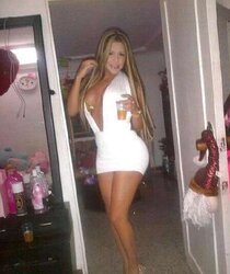 Una puta mas, another hoe..