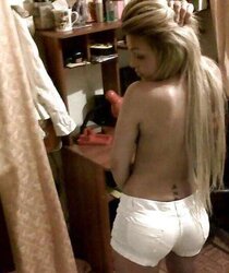 Una puta mas, another hoe..