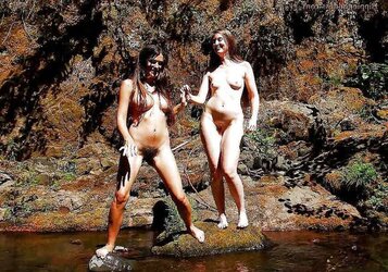 Fur Covered Twins - Haarige Zwillinge