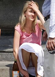 SDRUWS2 - UPSKIRTS AND PUBLIC DISPLAYS