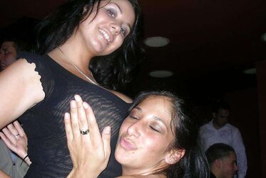 Big-Titted Amateurs - Huge-Titted GFs - Candids
