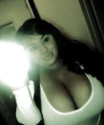 Big-Titted Amateurs - Huge-Titted GFs - Candids