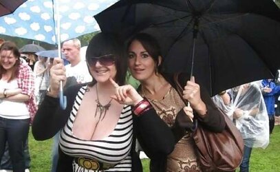 Big-Titted Amateurs - Huge-Titted GFs - Candids