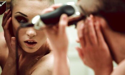 Lily Labeau - Haircut