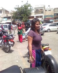 Cute indian aunty