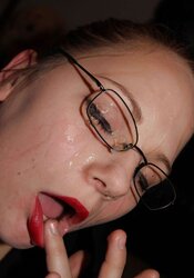 SIE WOLLEN ALLES INS GESICHT V