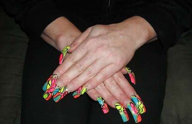 White ladies with lengthy ravages and lengthy toenails Part