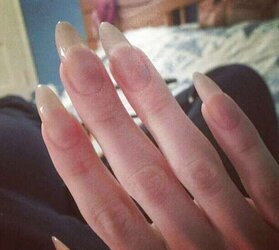 White ladies with lengthy ravages and lengthy toenails Part