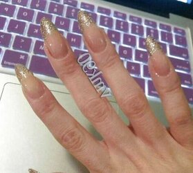 White ladies with lengthy ravages and lengthy toenails Part