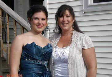 Like Mother, Like Daughter
