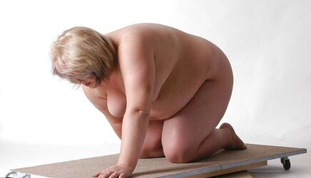 Anezka getting on all fours