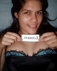 SPLENDID BUXOM TEENAGER CHICK
