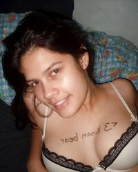 SPLENDID BUXOM TEENAGER CHICK