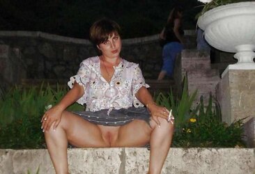 Wedding Ring Swingers #138: Bottomless wives
