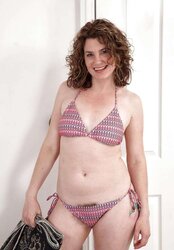 Sofia Matthews cute culo mature flamenco tat