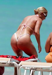 Nicole Austin Coco by Hellboykingop
