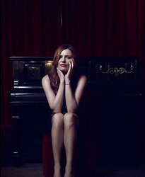 Elodie Frege, French singer with fabulous gams!
