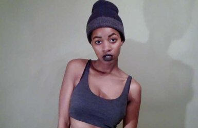 Check me out. boink me. jism on me.