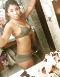 Nn latina selfshots
