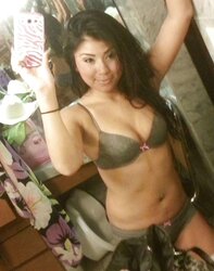 Nn latina selfshots