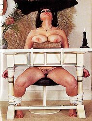 Vintage Bizzare Gigantic bra-stuffers Bondage & Discipline