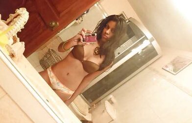Lusty Selfie