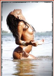 Una mulatta al mare by franchi
