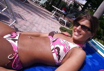 HOTTEST OF BATHING SUIT DAMSELS