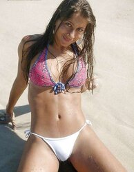 HOTTEST OF BATHING SUIT DAMSELS