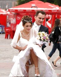 Steaming Bevy Of Wives Magnificent Upskirts In Public