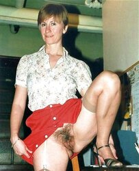 Normal hair and hairy stunners (not smoothly-shaven)