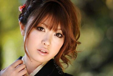 Rio Hamasaki - nineteen Japanese Lovelies