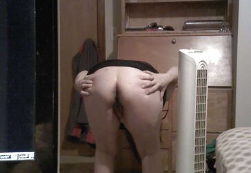 Fresh pics of my 40yr old chubby wifey
