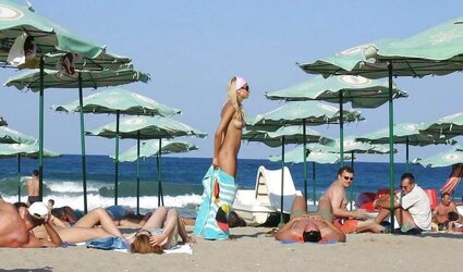 My Hooters Got Sunburned