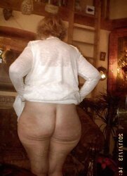 Mature pear gag plumper