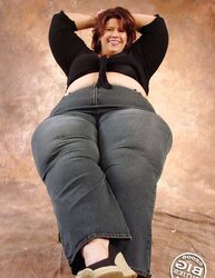 Mature pear gag plumper