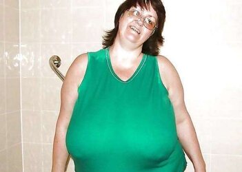 Grannies PLUMPER Matures