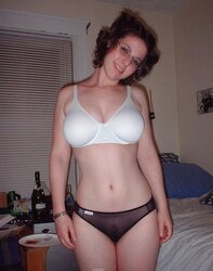 BUXOM DANIELLE - SATISFY SCREW WITH ME