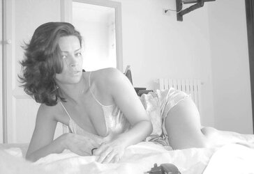 Pretty Italian Mummy Chiara